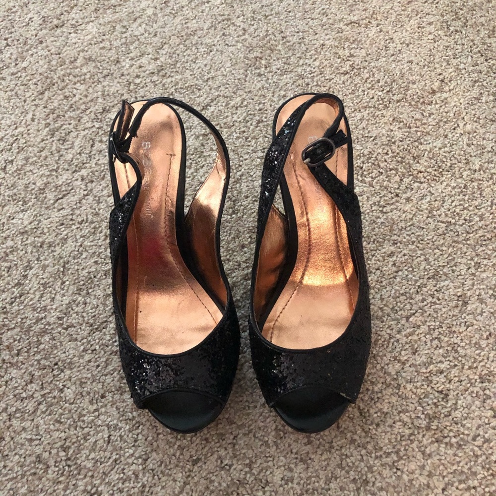 Size 7b BCBG back glitter peep toe heels